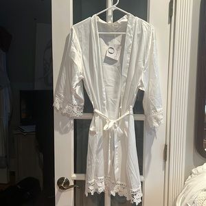 Bridal lace robe